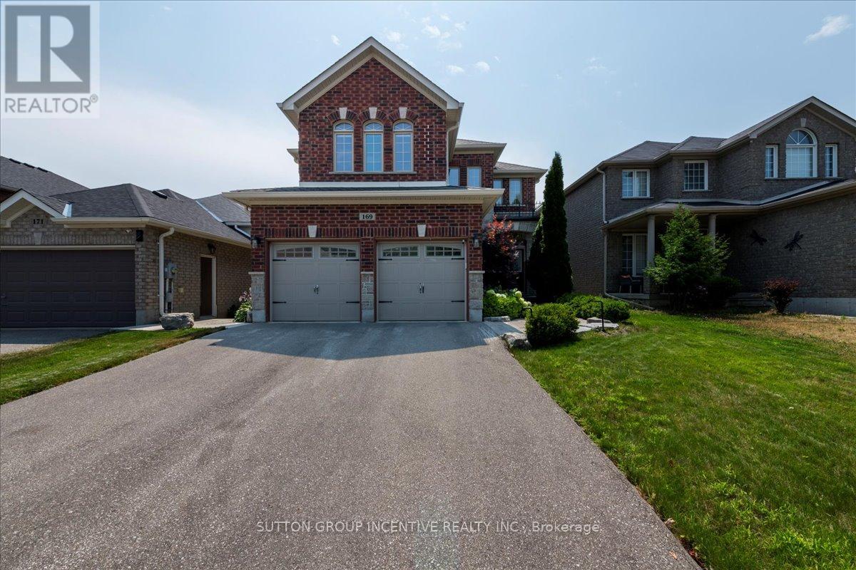 169 Birkhall Place, Barrie, Ontario  L4N 0K9 - Photo 3 - S12341105