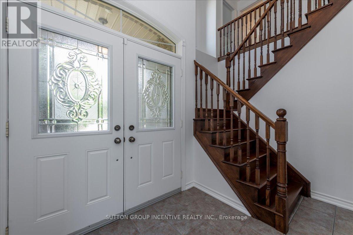 169 Birkhall Place, Barrie, Ontario  L4N 0K9 - Photo 5 - S12341105