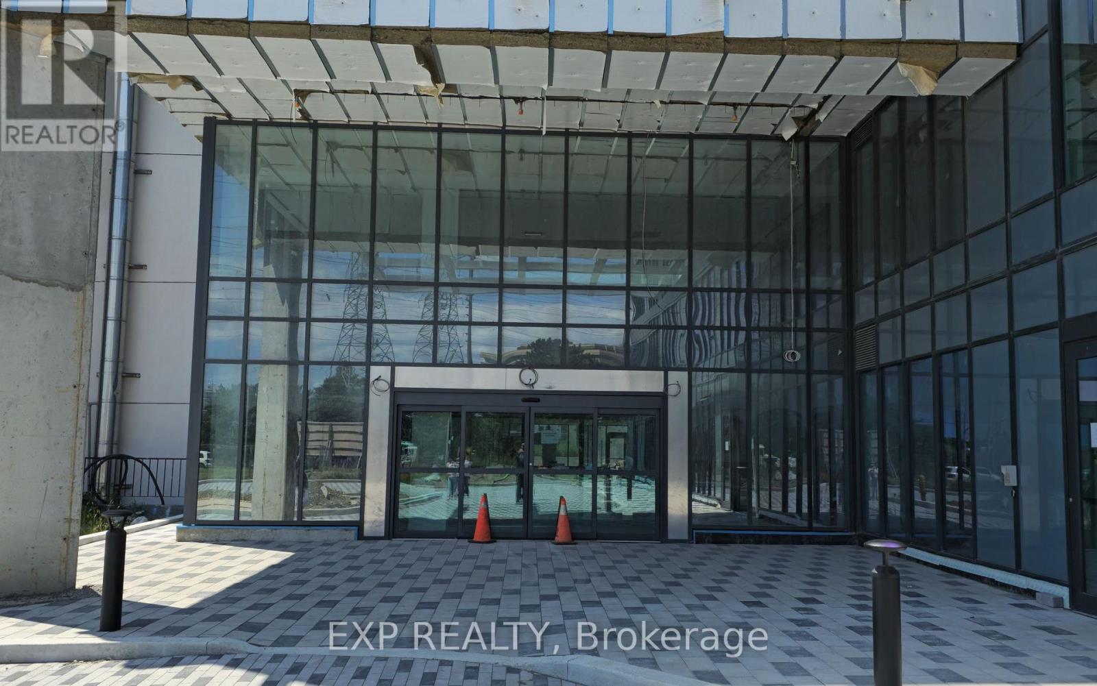 115 - 600 Dixon Road, Toronto, Ontario  M9W 1J1 - Photo 4 - W12341102