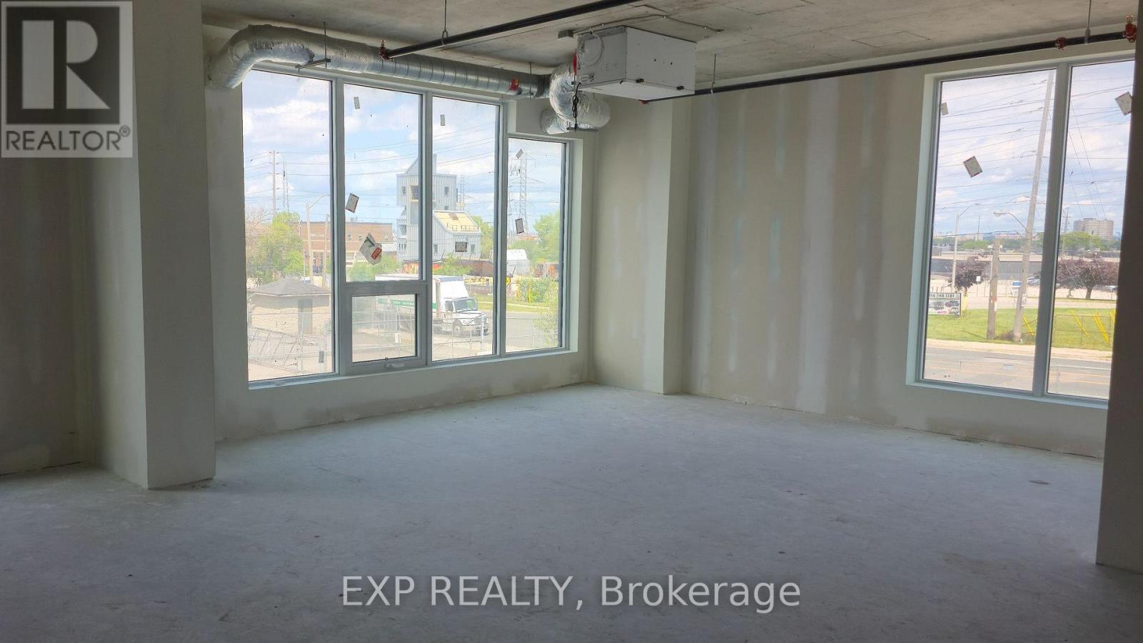 115 - 600 Dixon Road, Toronto (West Humber-Clairville), Ontario  M9W 1J1 - Photo 10 - W12341103
