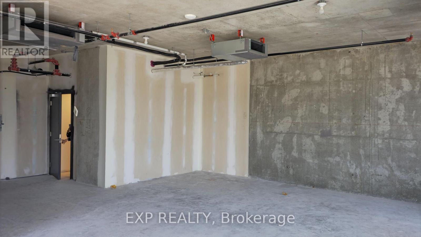 115 - 600 Dixon Road, Toronto (West Humber-Clairville), Ontario  M9W 1J1 - Photo 11 - W12341103