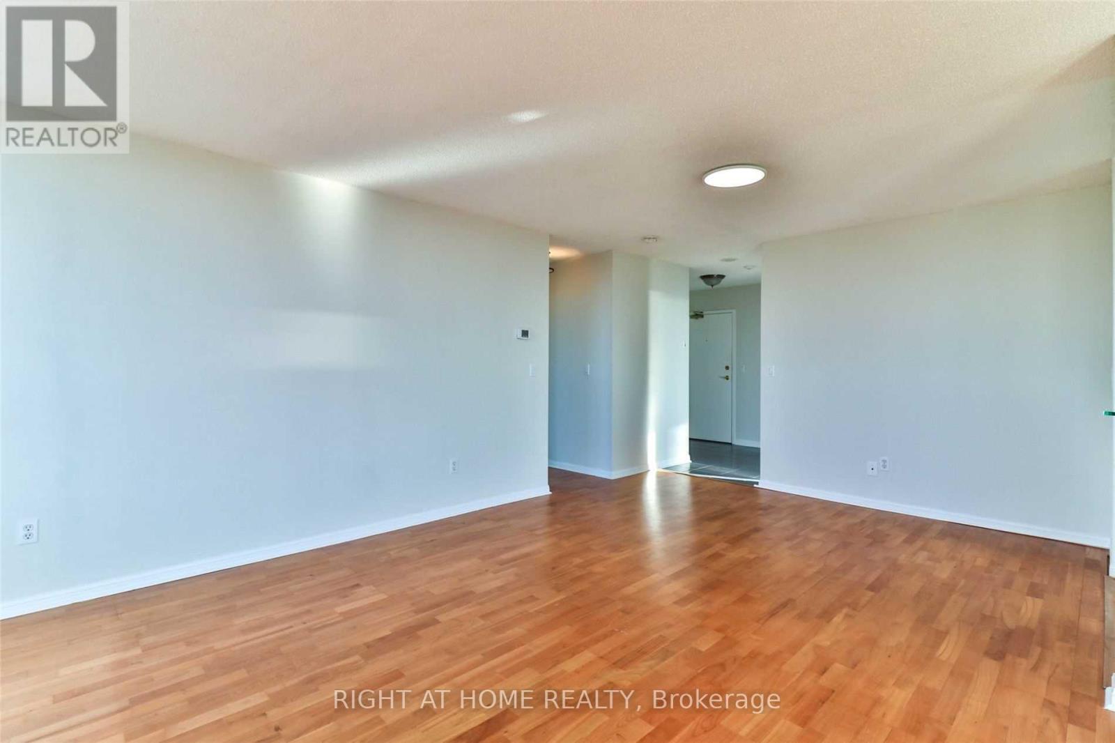 705 - 1140 Parkwest Place, Mississauga, Ontario  L5E 3K9 - Photo 13 - W12341142