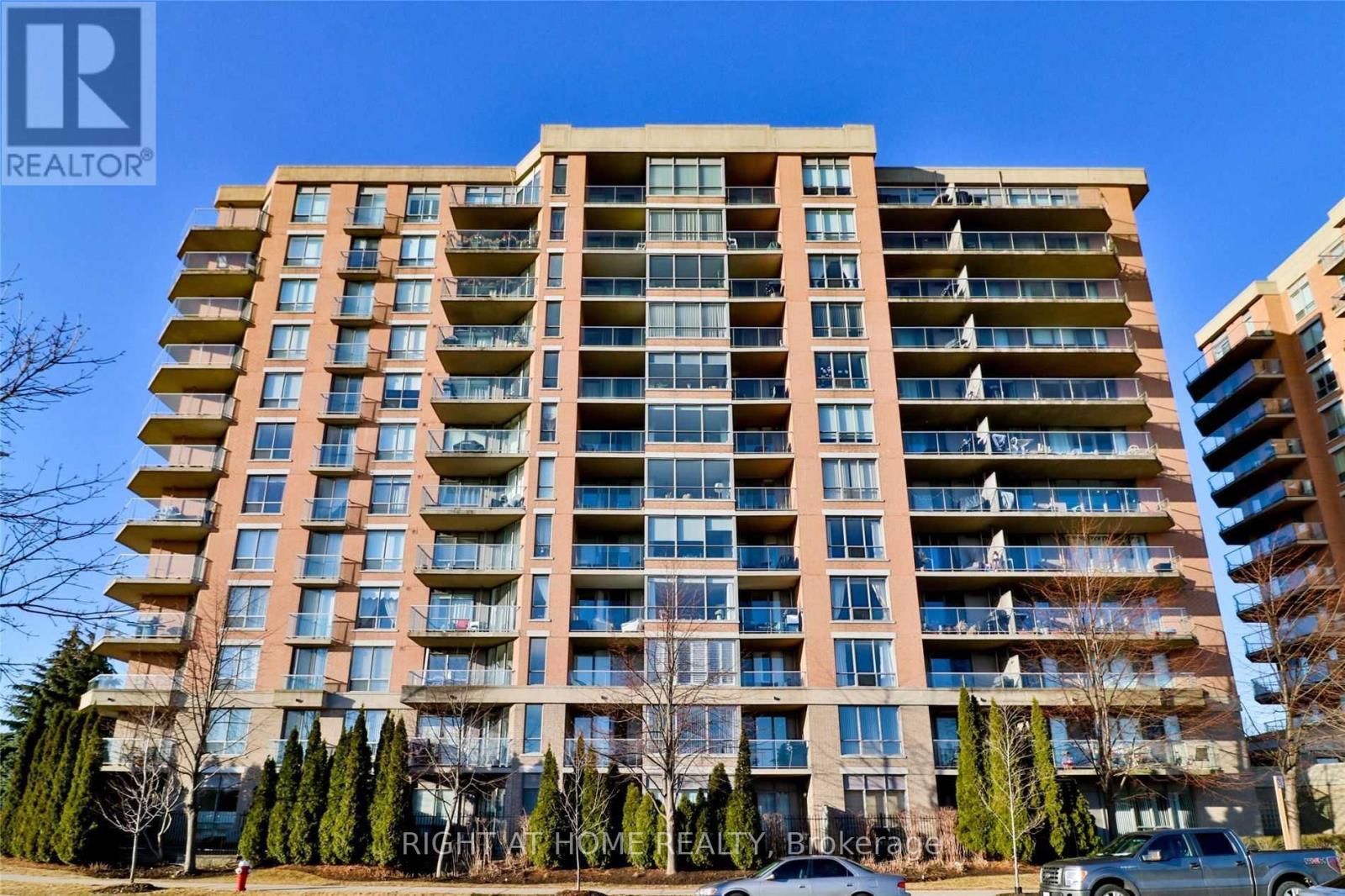 705 - 1140 Parkwest Place, Mississauga, Ontario  L5E 3K9 - Photo 2 - W12341142