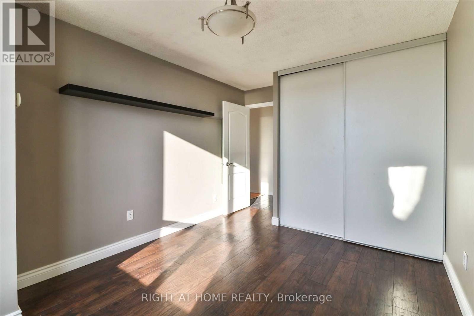705 - 1140 Parkwest Place, Mississauga, Ontario  L5E 3K9 - Photo 34 - W12341142