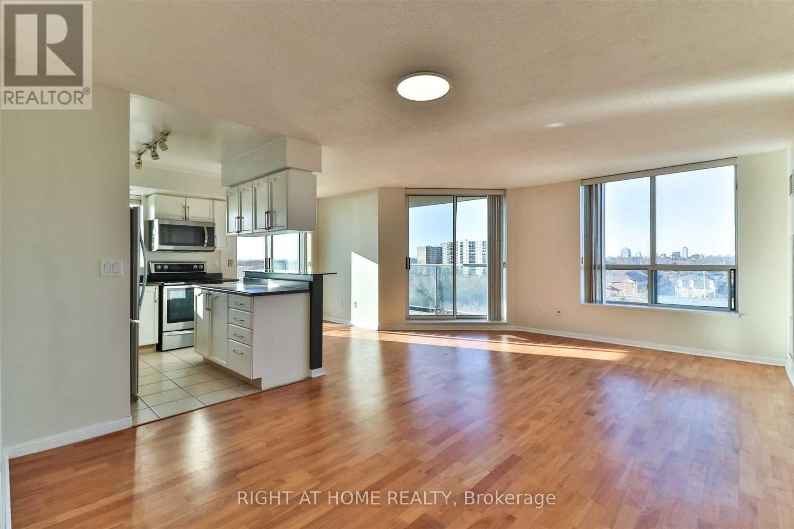 705 - 1140 Parkwest Place, Mississauga, Ontario  L5E 3K9 - Photo 9 - W12341142