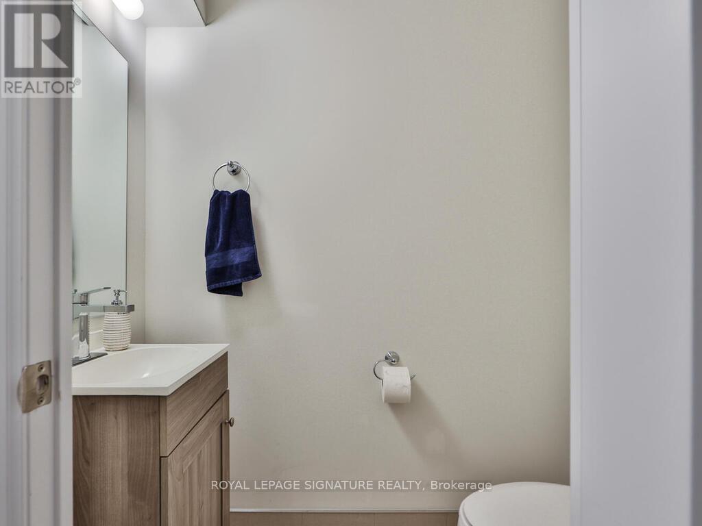 212 - 652 Cricklewood Drive, Mississauga, Ontario  L5G 0B9 - Photo 21 - W12341174
