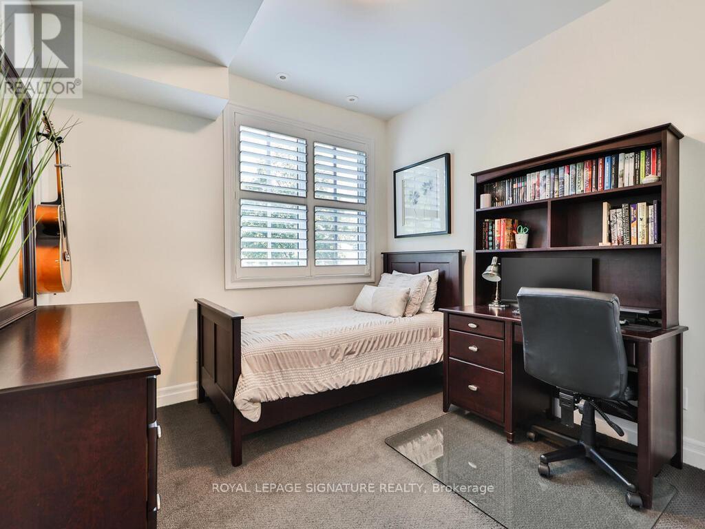 212 - 652 Cricklewood Drive, Mississauga, Ontario  L5G 0B9 - Photo 27 - W12341174