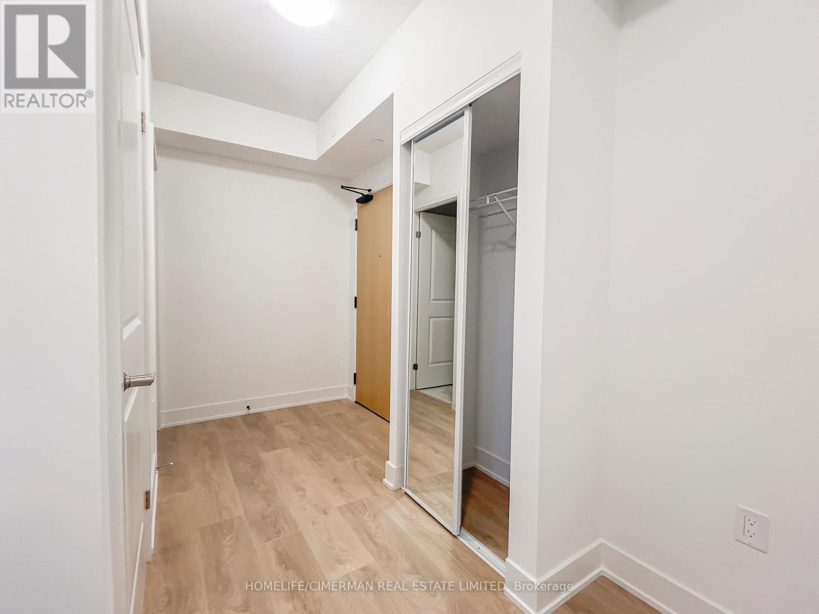 602 - 202 Burnhamthorpe Road E, Mississauga, Ontario  L5A 0B2 - Photo 8 - W12341211
