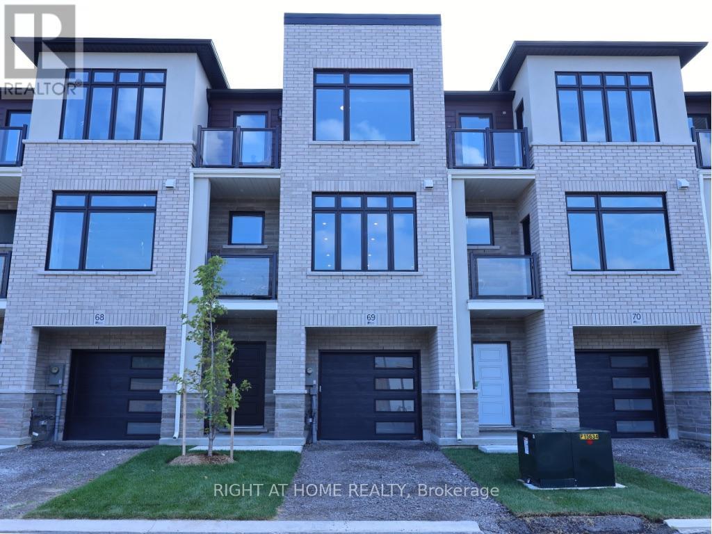 69 - 292 Vine Street, St. Catharines, Ontario  L2M 4T3 - Photo 2 - X12341097