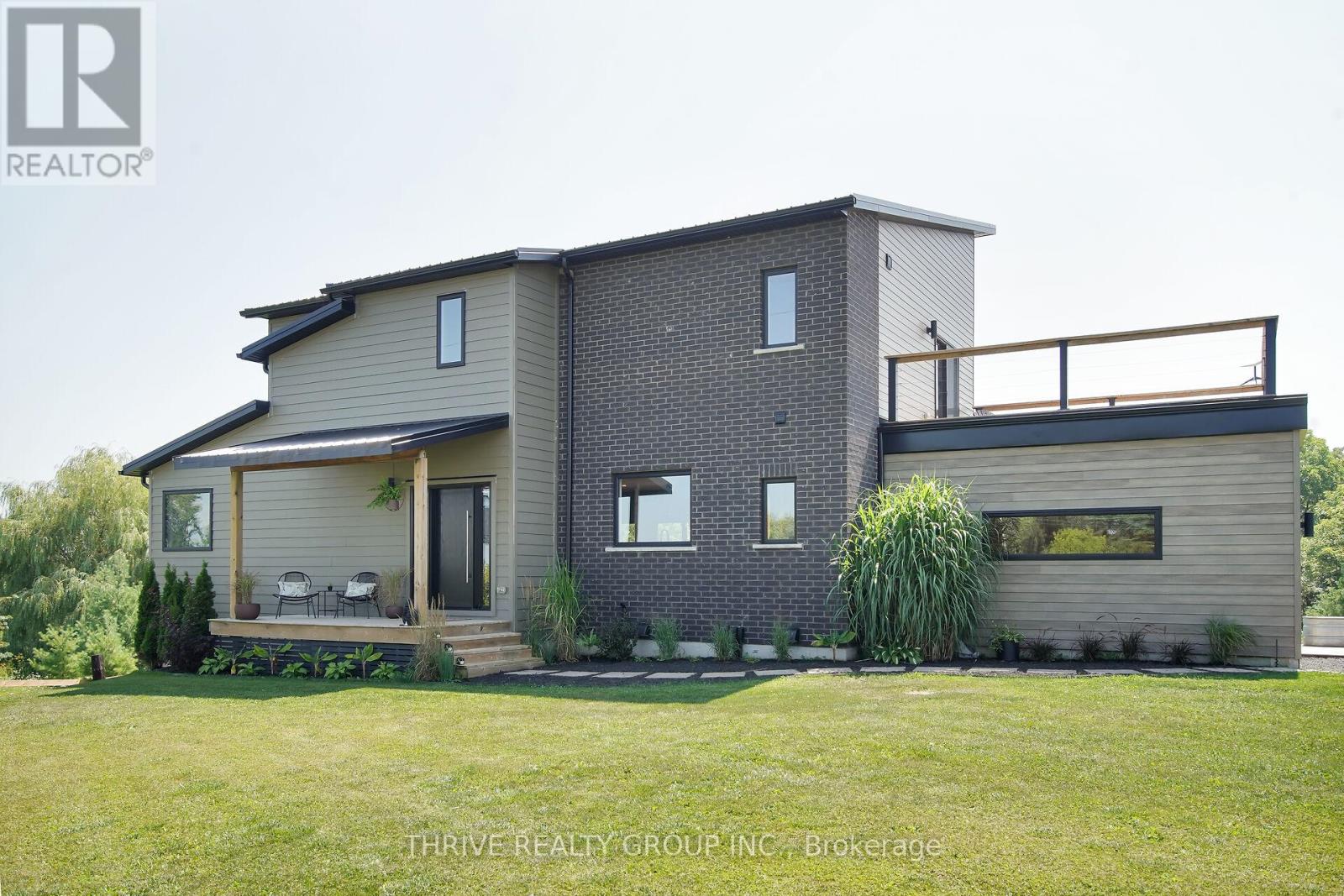 36333 Talbot Line, Southwold, Ontario  N0L 2E0 - Photo 1 - X12341531