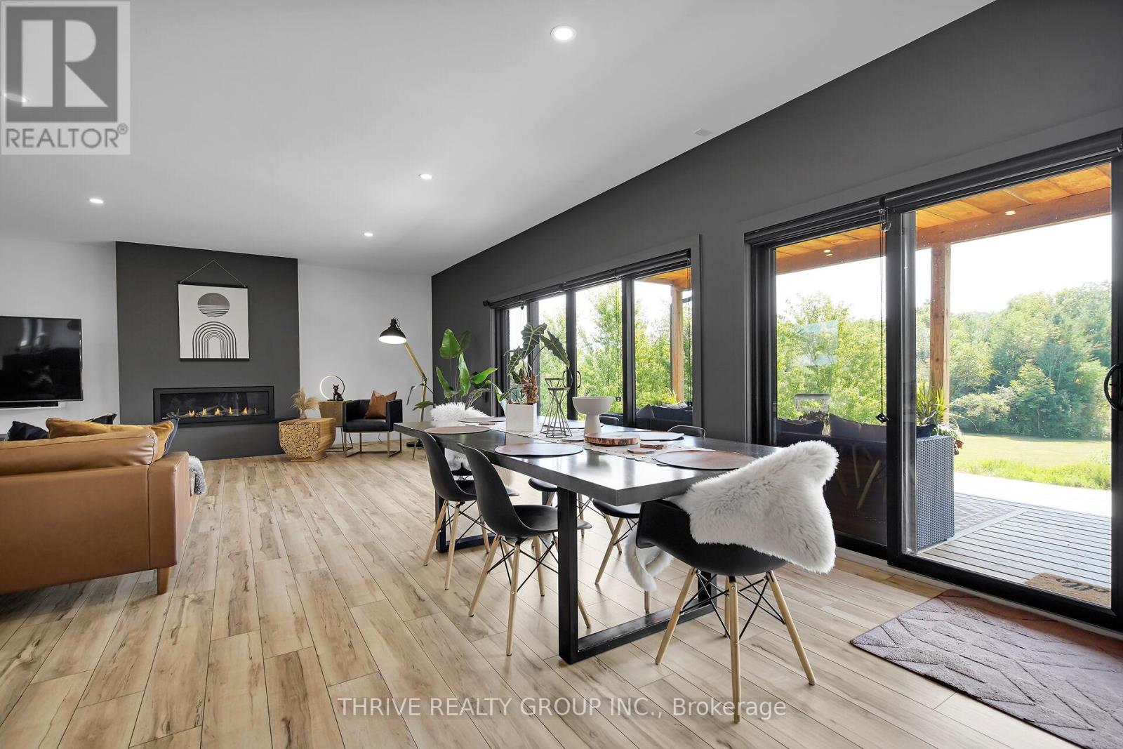 36333 Talbot Line, Southwold, Ontario  N0L 2E0 - Photo 11 - X12341531