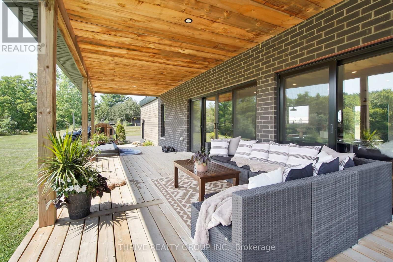 36333 Talbot Line, Southwold, Ontario  N0L 2E0 - Photo 33 - X12341531