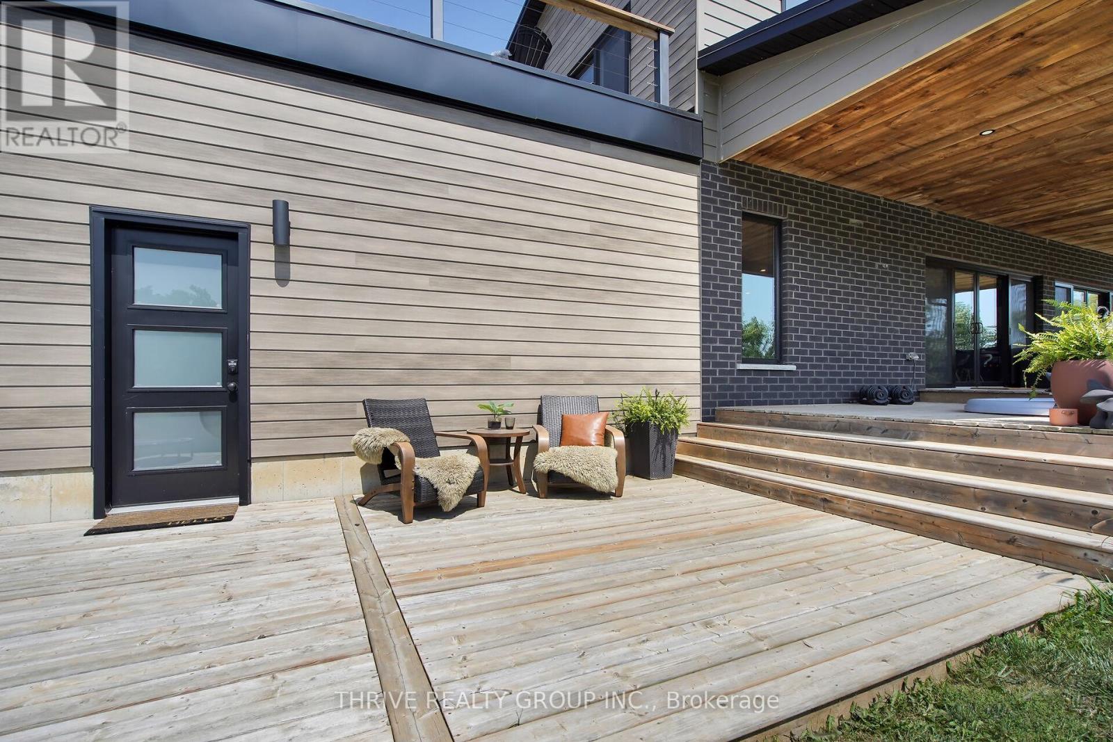 36333 Talbot Line, Southwold, Ontario  N0L 2E0 - Photo 36 - X12341531