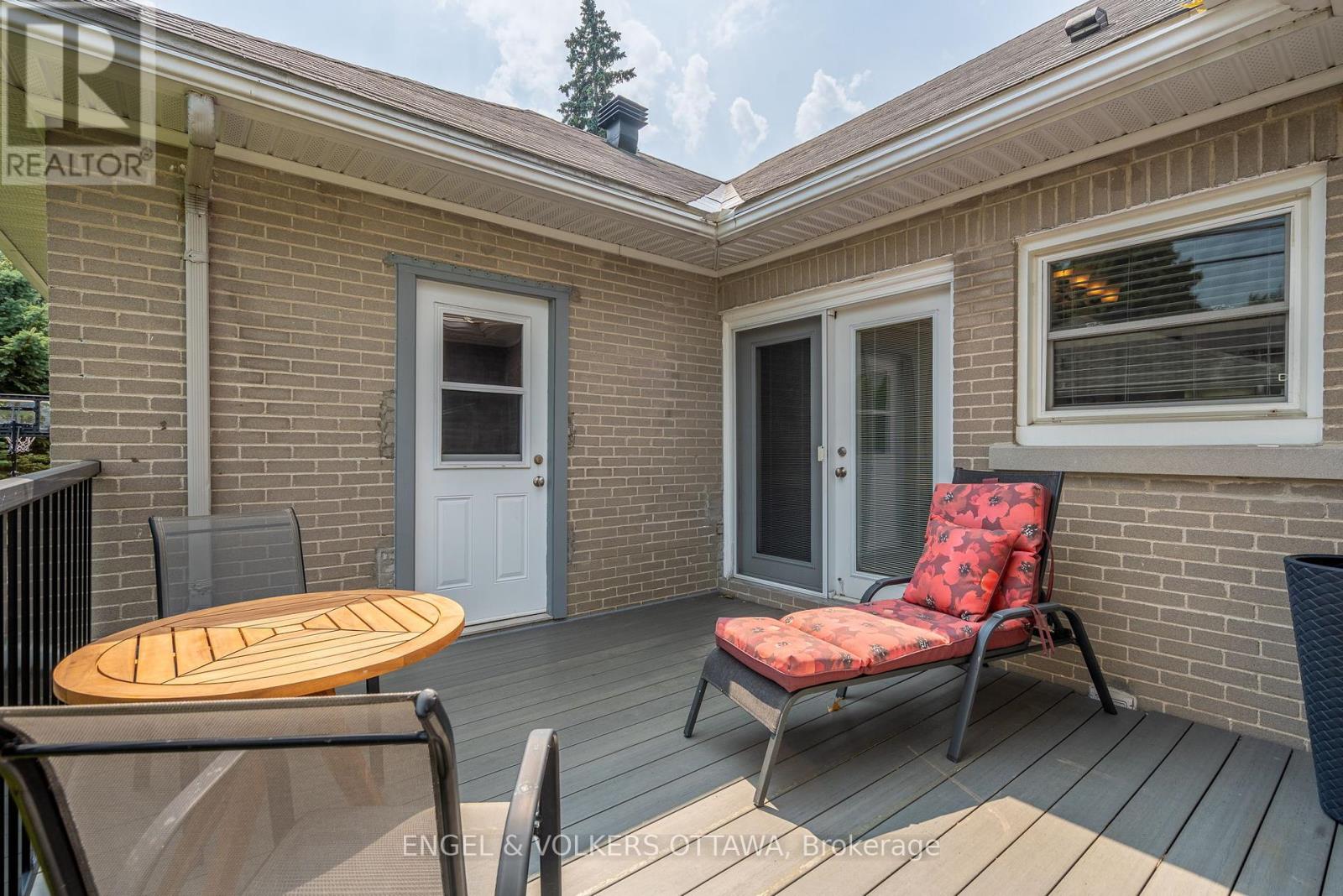 249 Faircrest Road, Ottawa, Ontario  K1H 5C9 - Photo 31 - X12341518