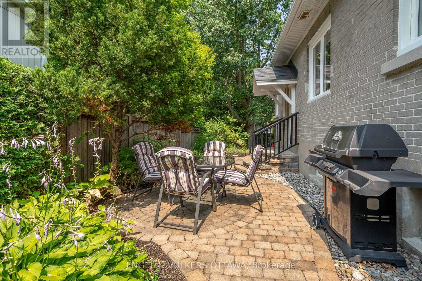 249 Faircrest Road, Ottawa, Ontario  K1H 5C9 - Photo 40 - X12341518
