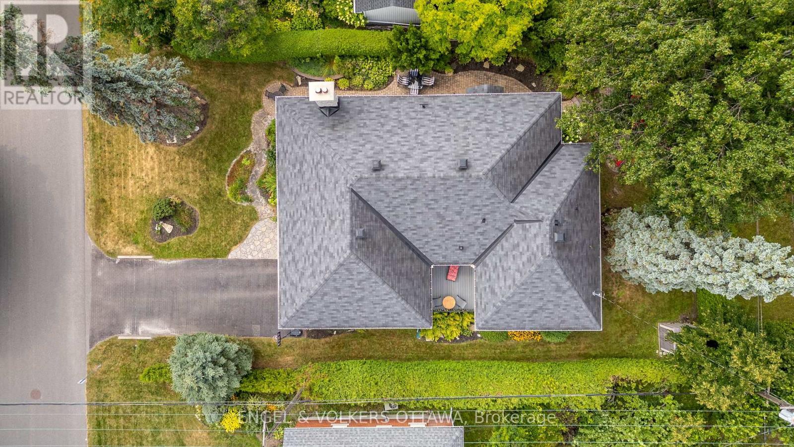 249 Faircrest Road, Ottawa, Ontario  K1H 5C9 - Photo 44 - X12341518
