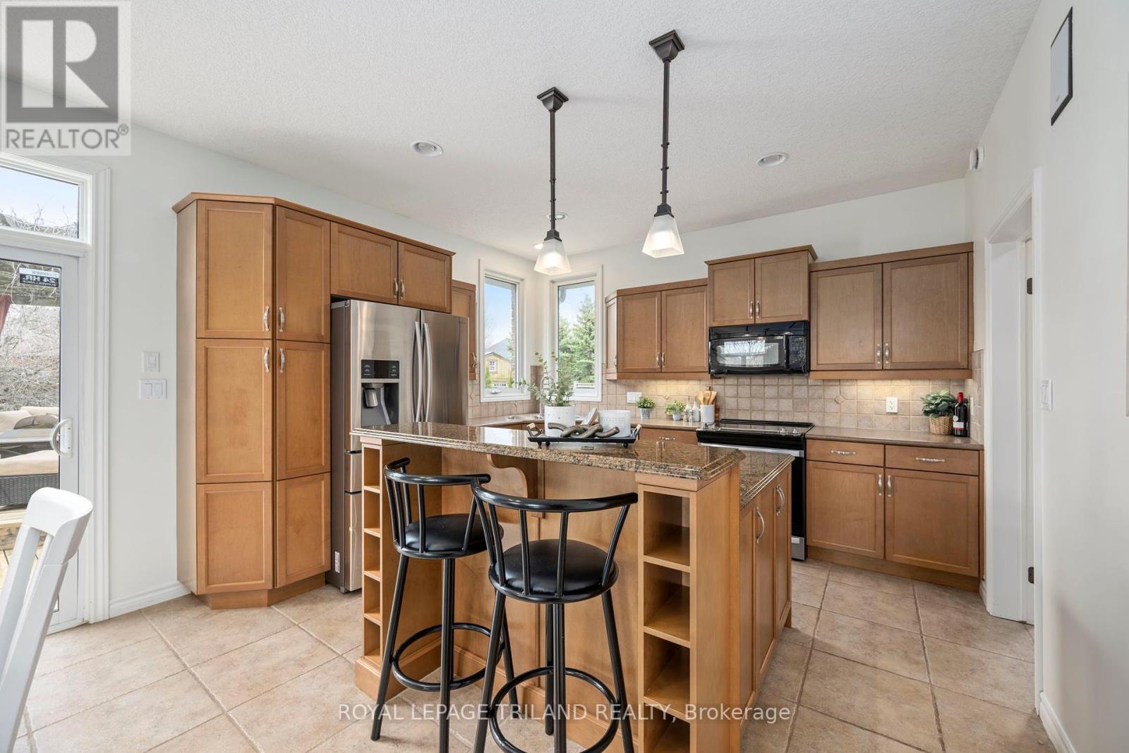 19 Chamberlain Court, St. Thomas, Ontario  N5R 0A4 - Photo 16 - X12224970