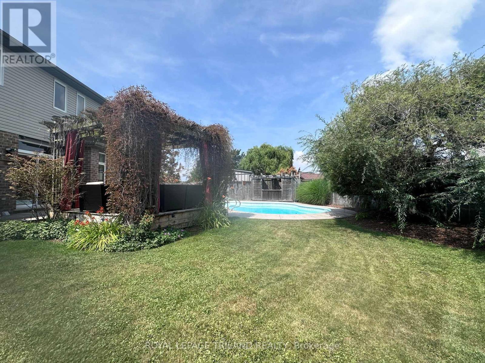 19 Chamberlain Court, St. Thomas, Ontario  N5R 0A4 - Photo 38 - X12224970