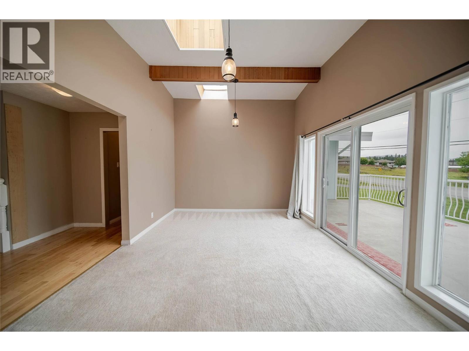 920 22nd Avenue S, Cranbrook, British Columbia  V1C 6Y7 - Photo 10 - 10359125