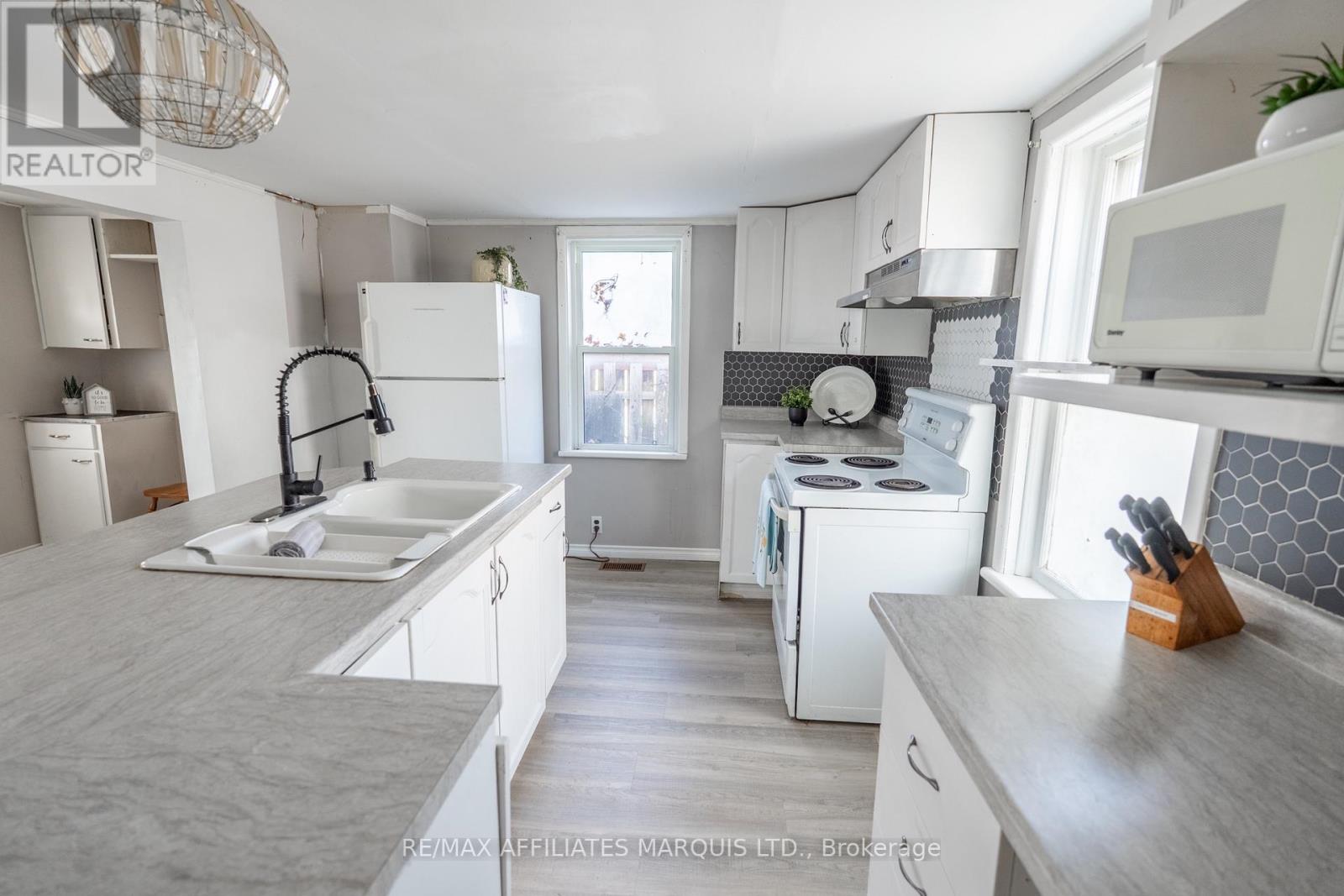 633 Augustus Street, Cornwall, Ontario  K6J 3X2 - Photo 12 - X12341519