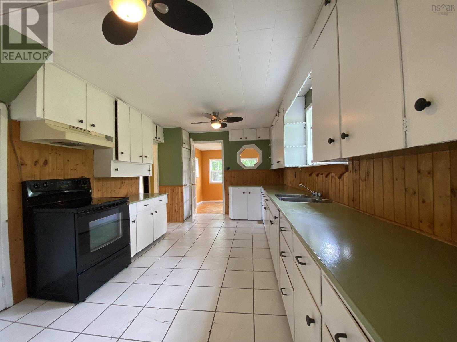 6918 Highway 215, Lower Selma, Nova Scotia  B0N 1T0 - Photo 14 - 202511745