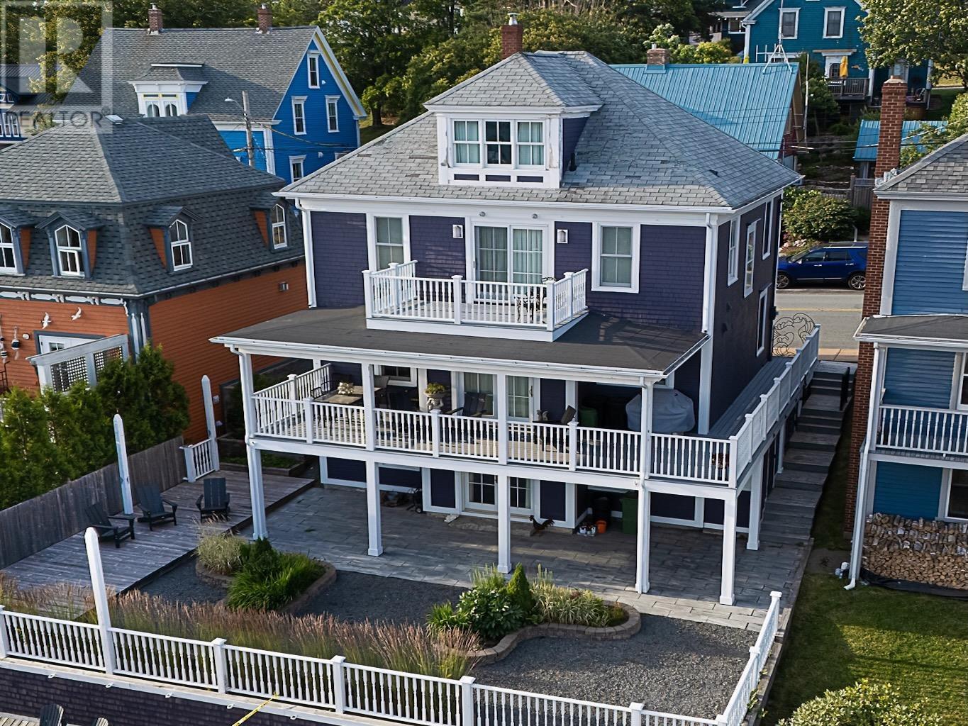 208 Pelham Street, Lunenburg, Nova Scotia  B0J 2C0 - Photo 48 - 202503264