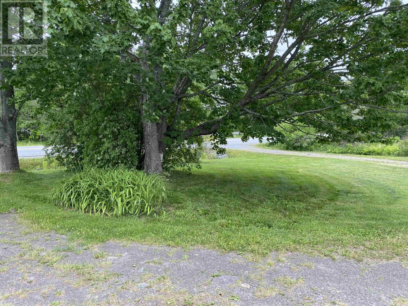 6918 Highway 215, Lower Selma, Nova Scotia  B0N 1T0 - Photo 9 - 202511745