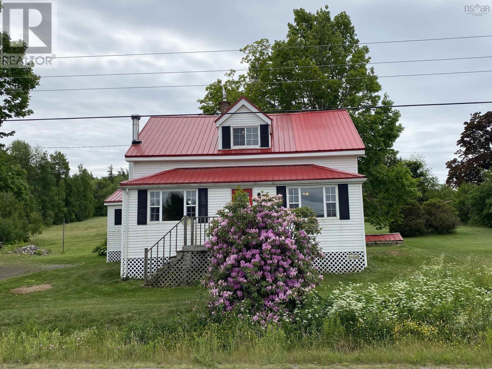 6918 Highway 215, Lower Selma, Nova Scotia  B0N 1T0 - Photo 1 - 202511745