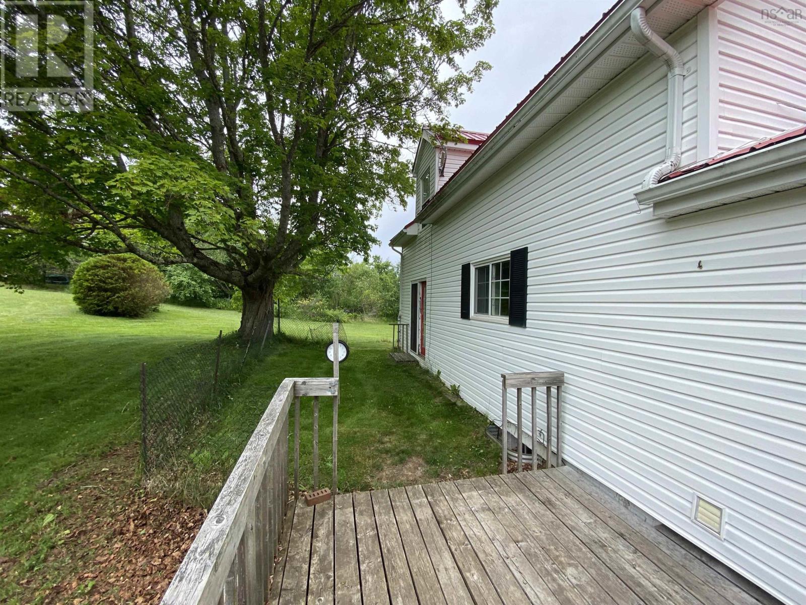 6918 Highway 215, Lower Selma, Nova Scotia  B0N 1T0 - Photo 6 - 202511745