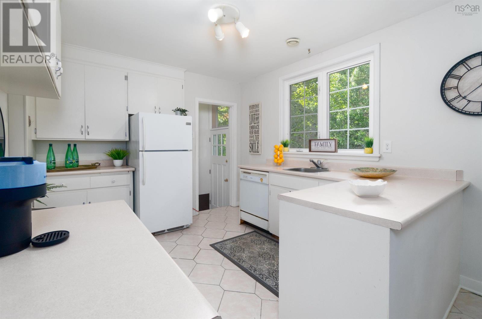 19 Digby Crescent, Dartmouth, Nova Scotia  B2W 2G1 - Photo 11 - 202519360