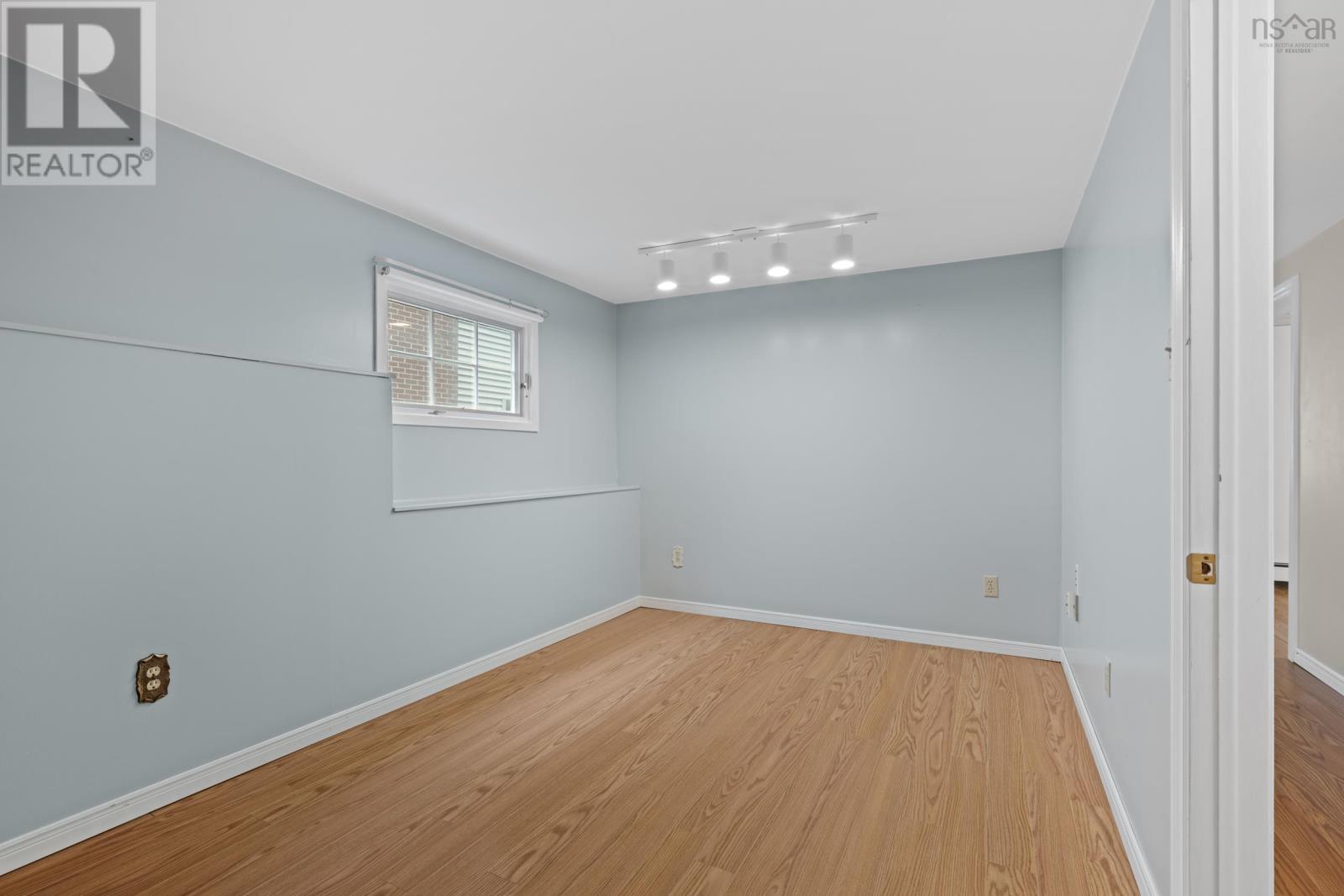 52 Forest Road, Dartmouth, Nova Scotia  B3A 2M5 - Photo 36 - 202520046