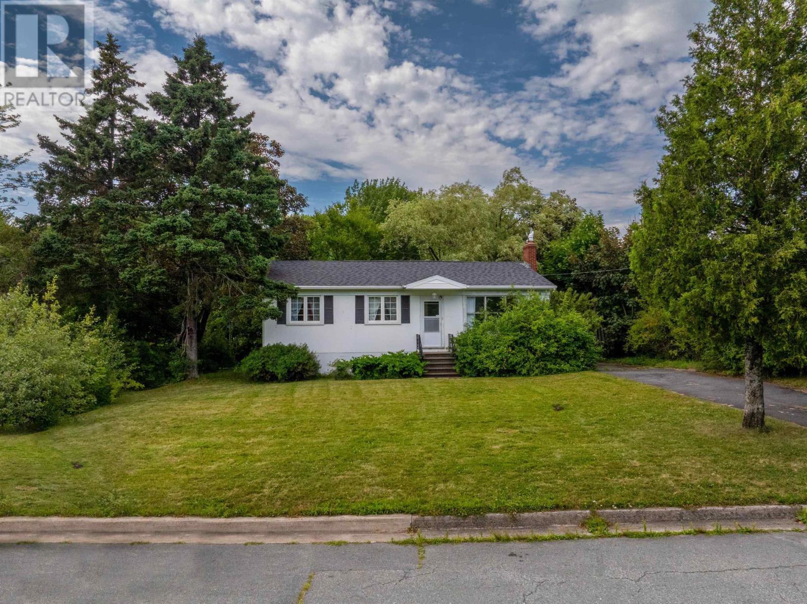 19 Digby Crescent, Dartmouth, Nova Scotia  B2W 2G1 - Photo 5 - 202519360