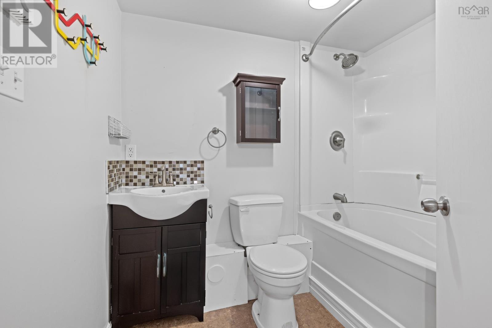 52 Forest Road, Dartmouth, Nova Scotia  B3A 2M5 - Photo 38 - 202520046