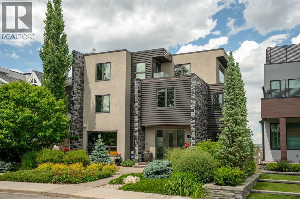 Property at 2022 29 Avenue SW image 1