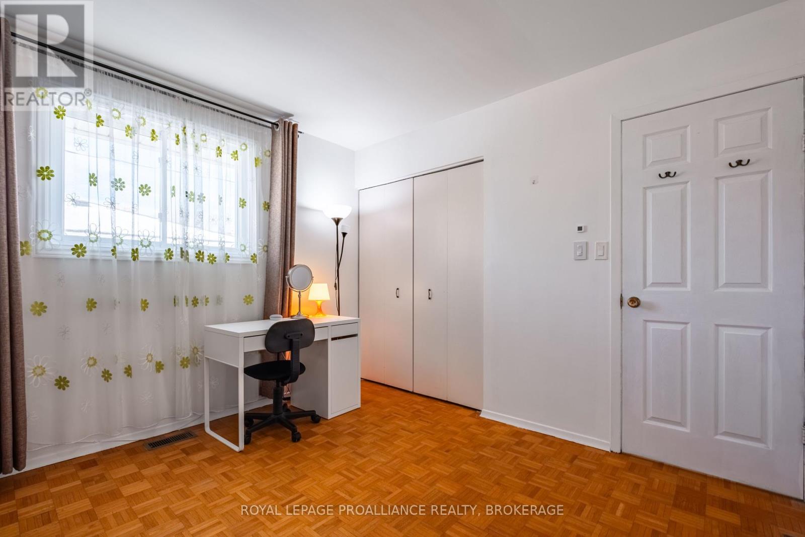 687 Harrow Place, Kingston, Ontario  K7M 5M1 - Photo 17 - X12341616