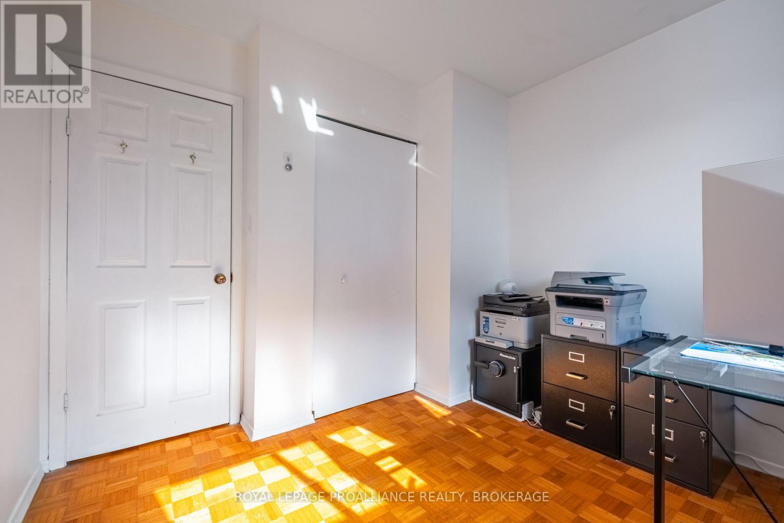 687 Harrow Place, Kingston, Ontario  K7M 5M1 - Photo 21 - X12341616