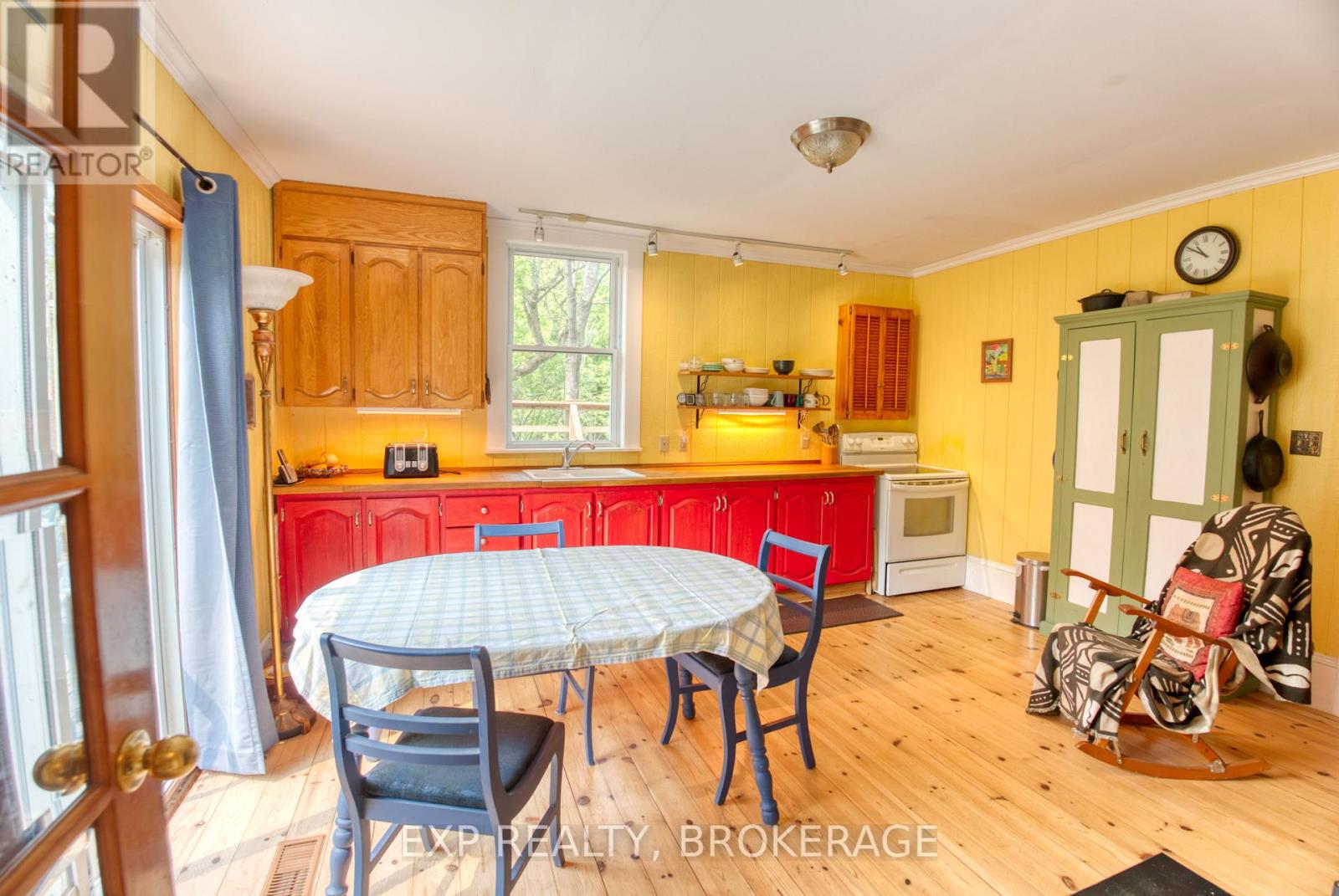 412 Mcnaughton Road, Tay Valley, Ontario  K0H 2B0 - Photo 7 - X12341686