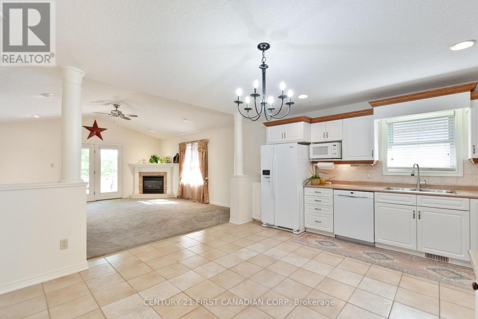 14 - 410 Burwell Road, St. Thomas, Ontario  N5P 4N6 - Photo 6 - X12341552