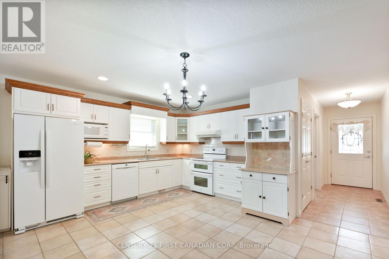 14 - 410 Burwell Road, St. Thomas, Ontario  N5P 4N6 - Photo 8 - X12341552