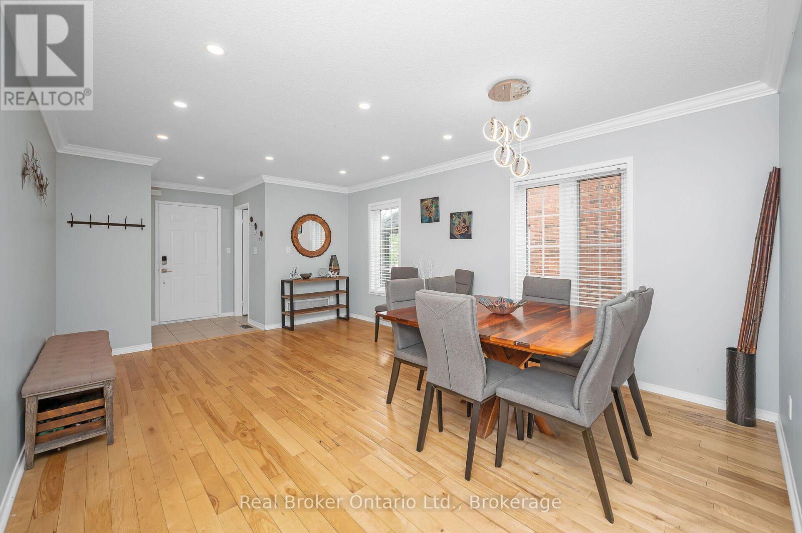 2458 Postmaster Drive, Oakville, Ontario  L6M 5A8 - Photo 10 - W12341643
