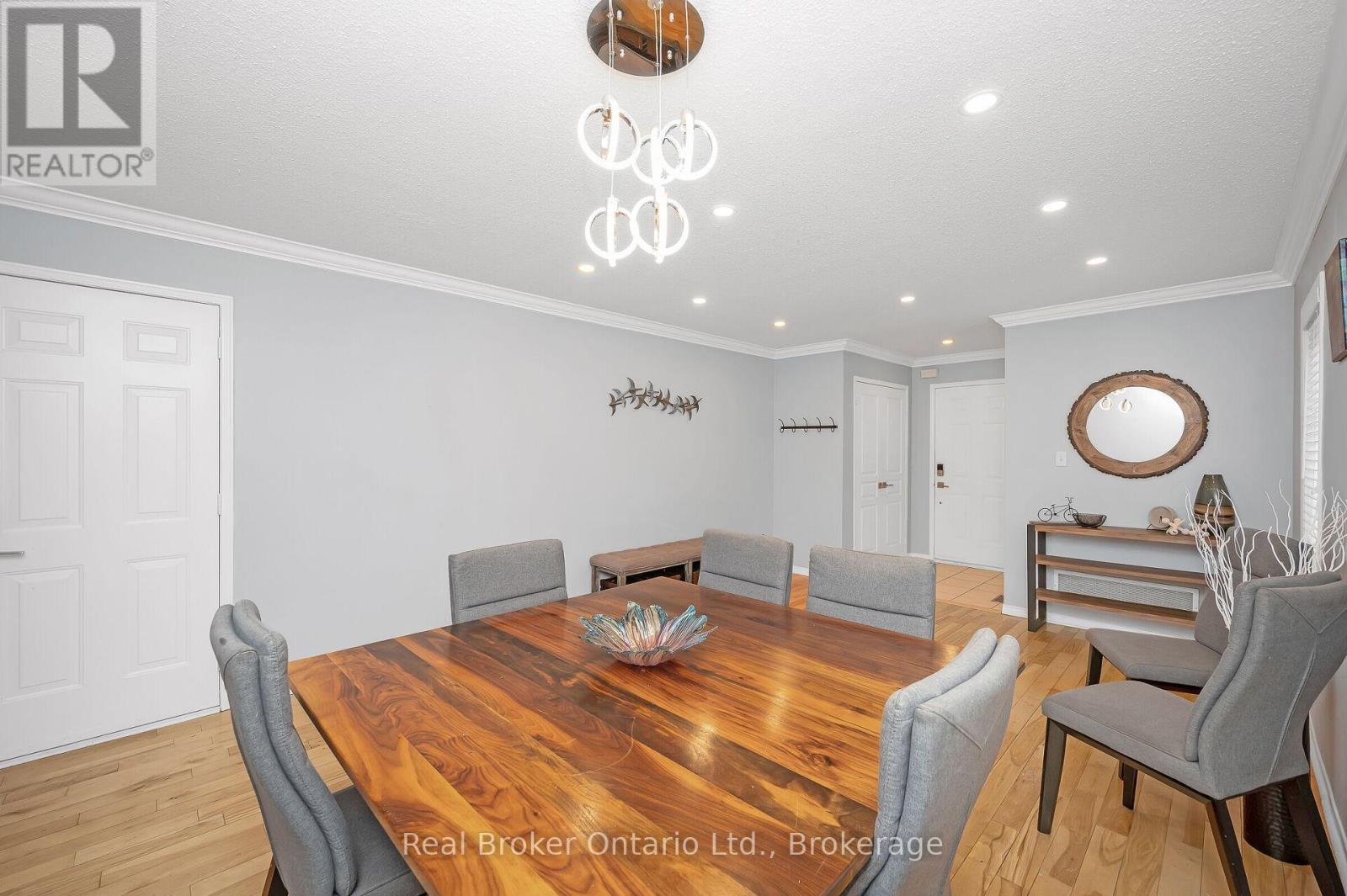 2458 Postmaster Drive, Oakville, Ontario  L6M 5A8 - Photo 11 - W12341643