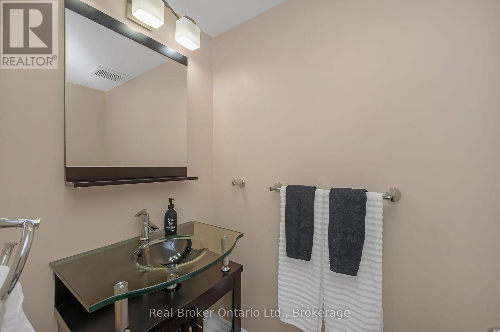 2458 Postmaster Drive, Oakville, Ontario  L6M 5A8 - Photo 39 - W12341643