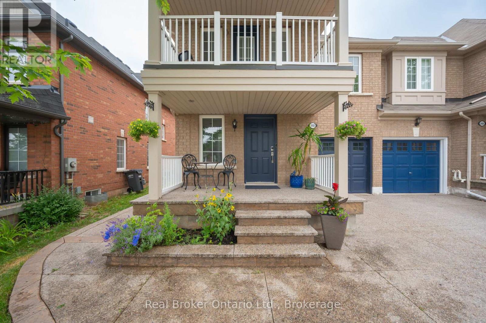 2458 Postmaster Drive, Oakville, Ontario  L6M 5A8 - Photo 5 - W12341643