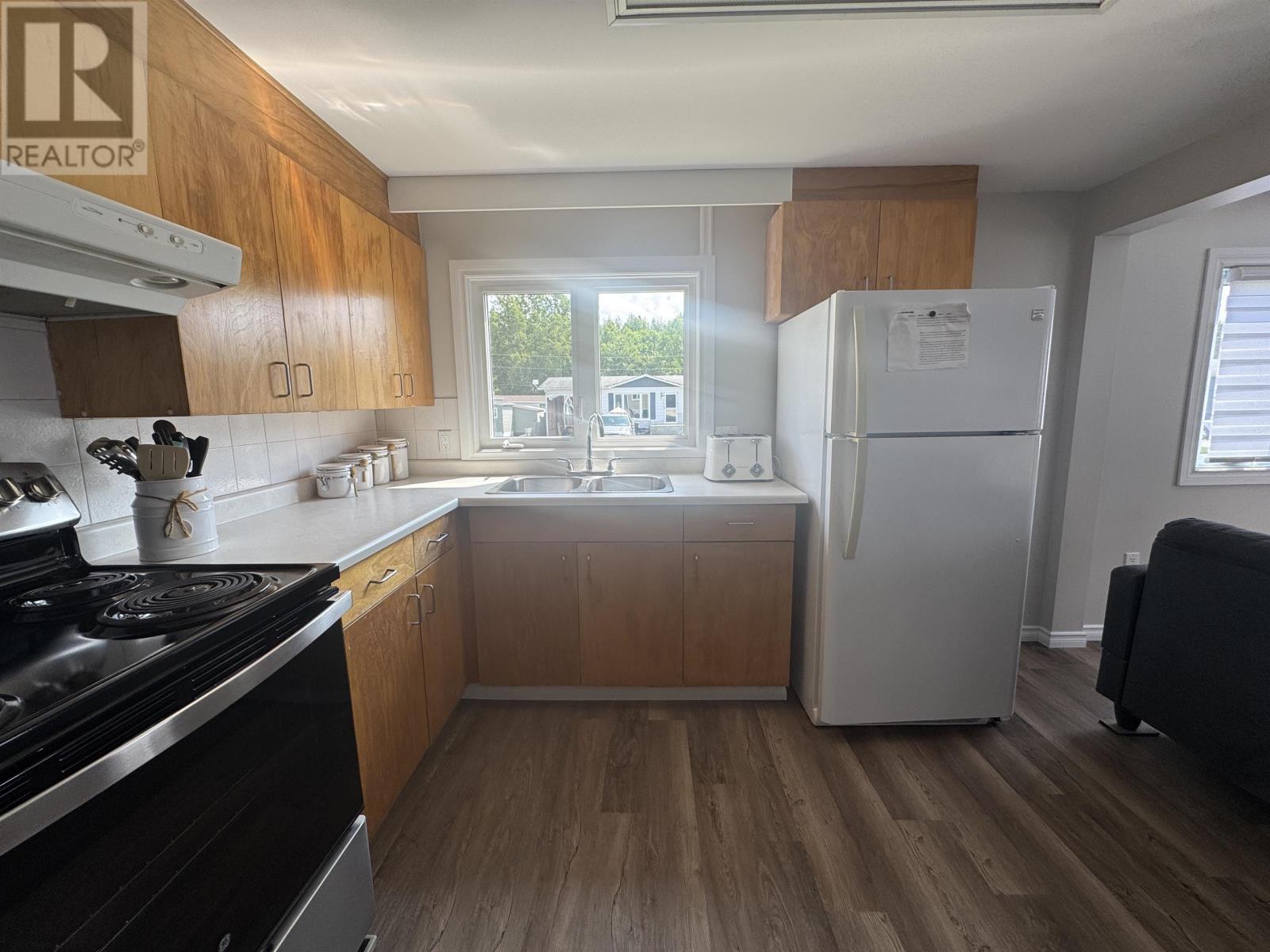 49 Otter Ave, Manitouwadge, Ontario  P0T 2C0 - Photo 9 - TB252485