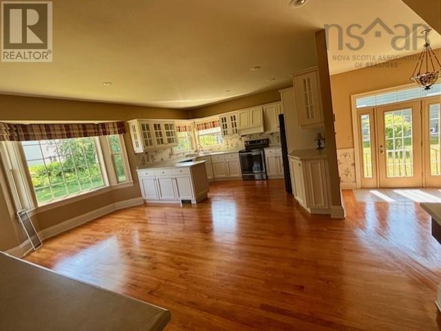 650 George Street, New Waterford, Nova Scotia  B1H 4E6 - Photo 10 - 202516358