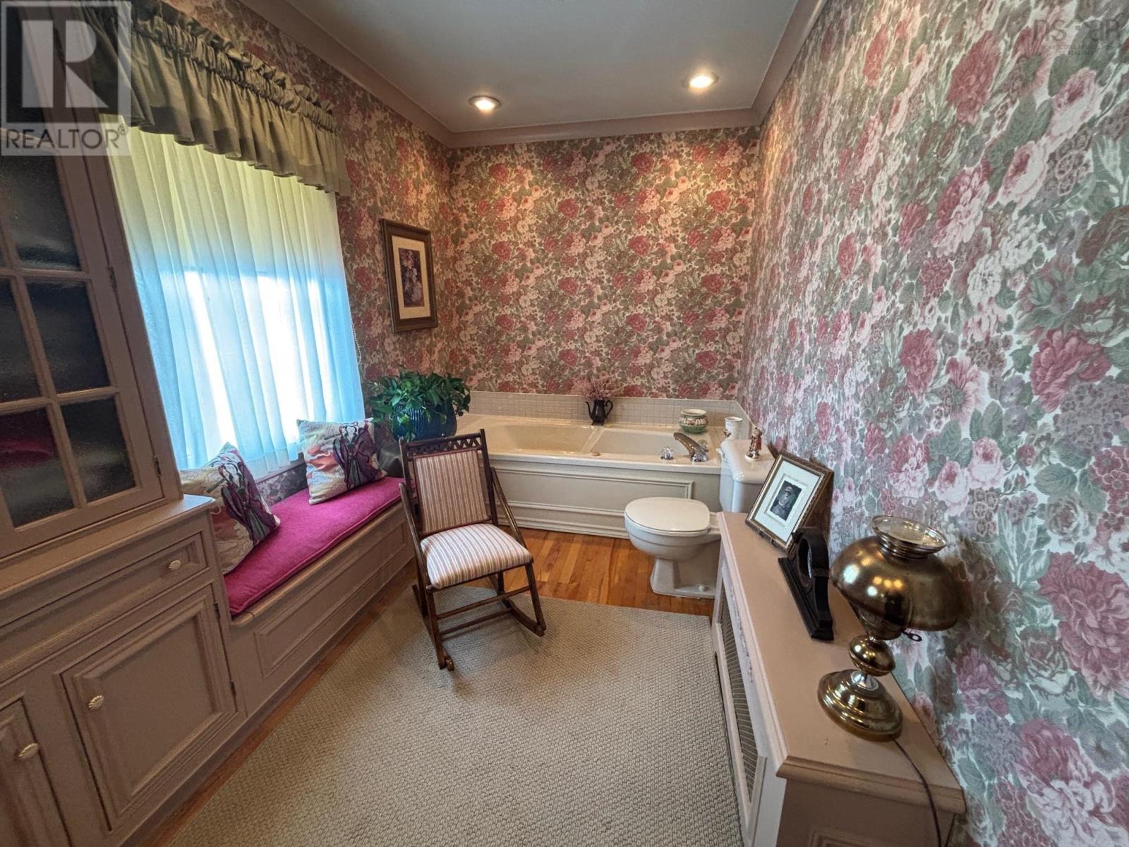 650 George Street, New Waterford, Nova Scotia  B1H 4E6 - Photo 28 - 202516358