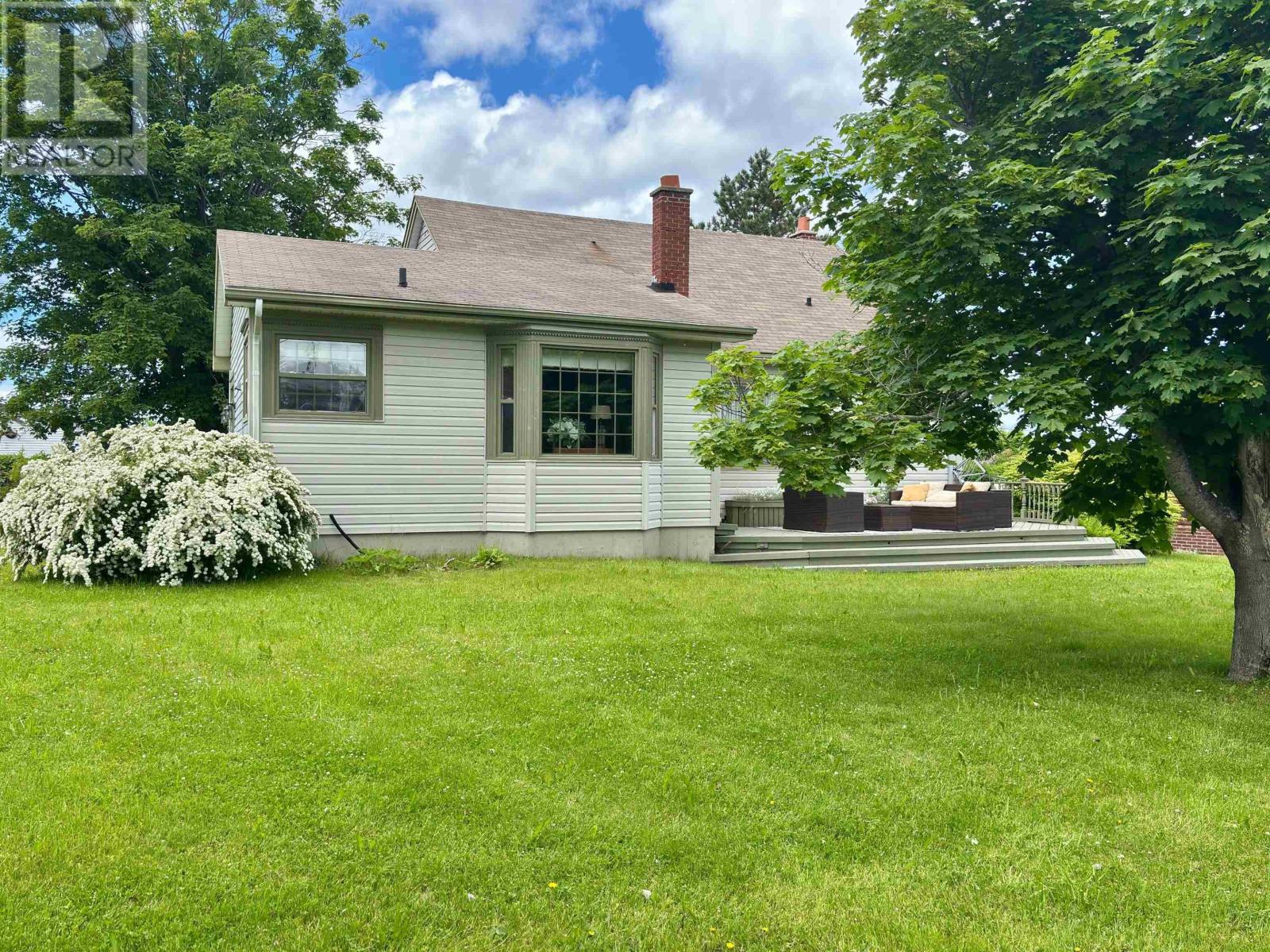 650 George Street, New Waterford, Nova Scotia  B1H 4E6 - Photo 3 - 202516358