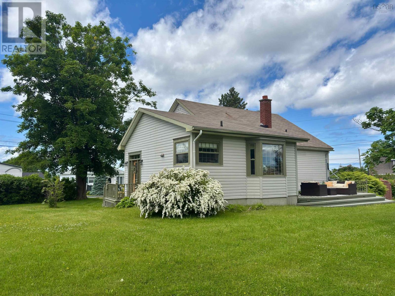650 George Street, New Waterford, Nova Scotia  B1H 4E6 - Photo 6 - 202516358