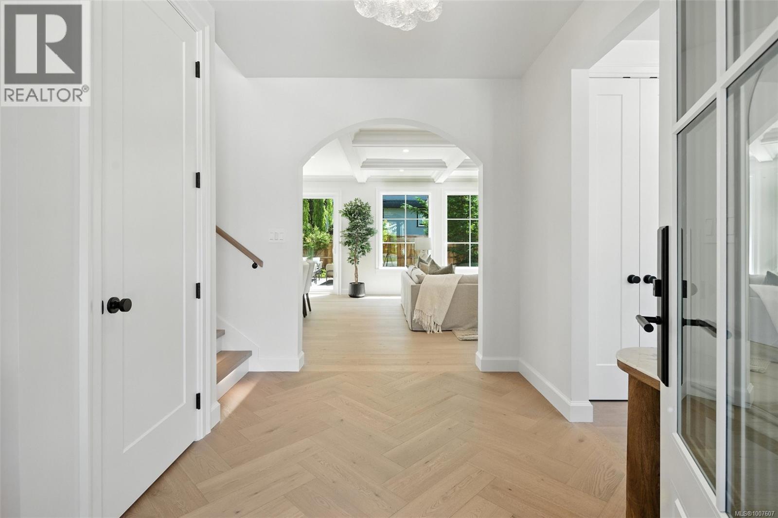 Property at 2377 Zela St image 1