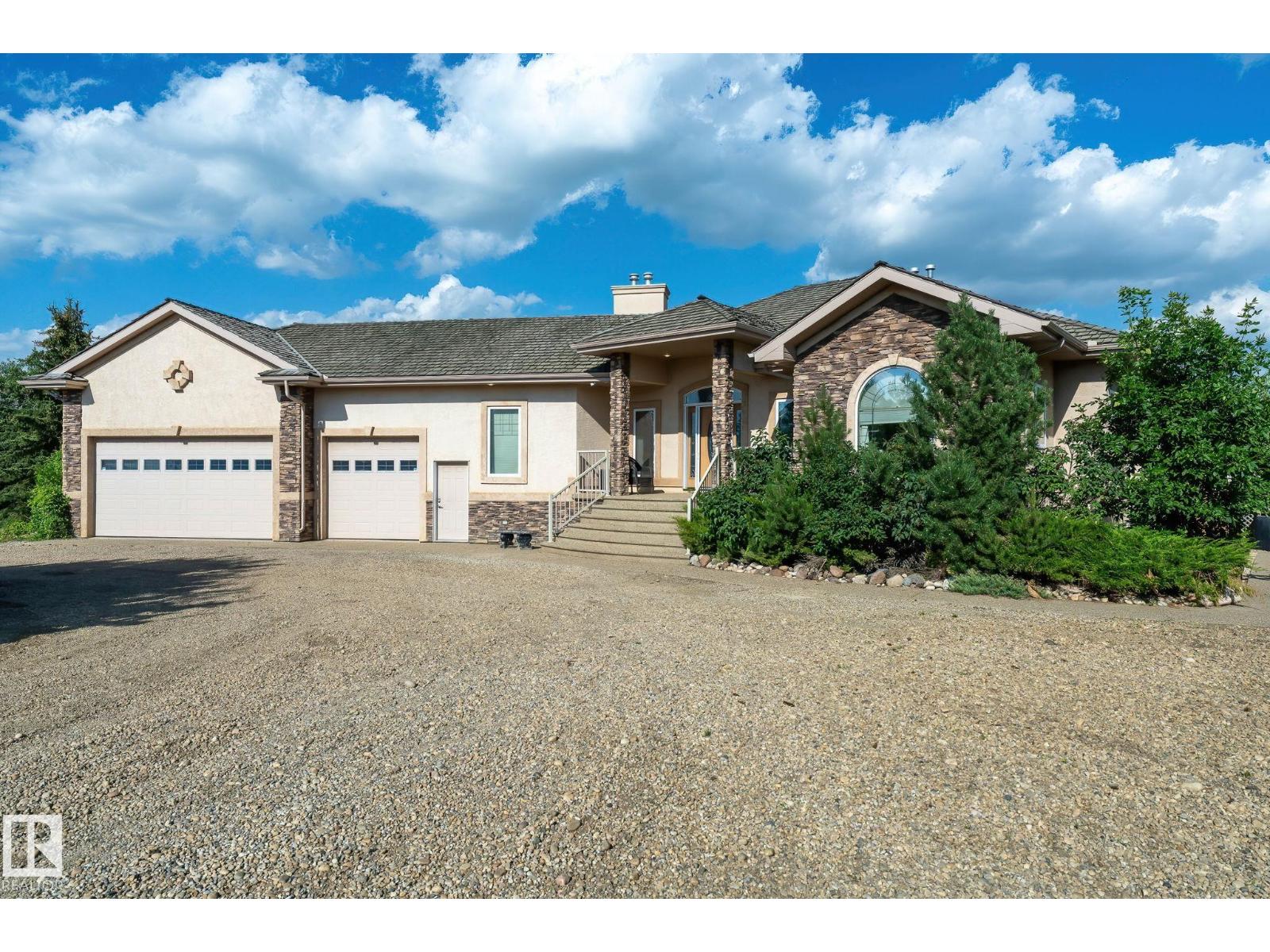 54115 Range Road 263, Rural Sturgeon County, Alberta  T8T 1A9 - Photo 2 - E4452658